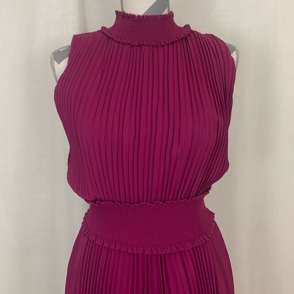 NWT- Nanette Lepore Sleeveless Smocked Blouson Dress - Size 6 - Picture 3 of 10